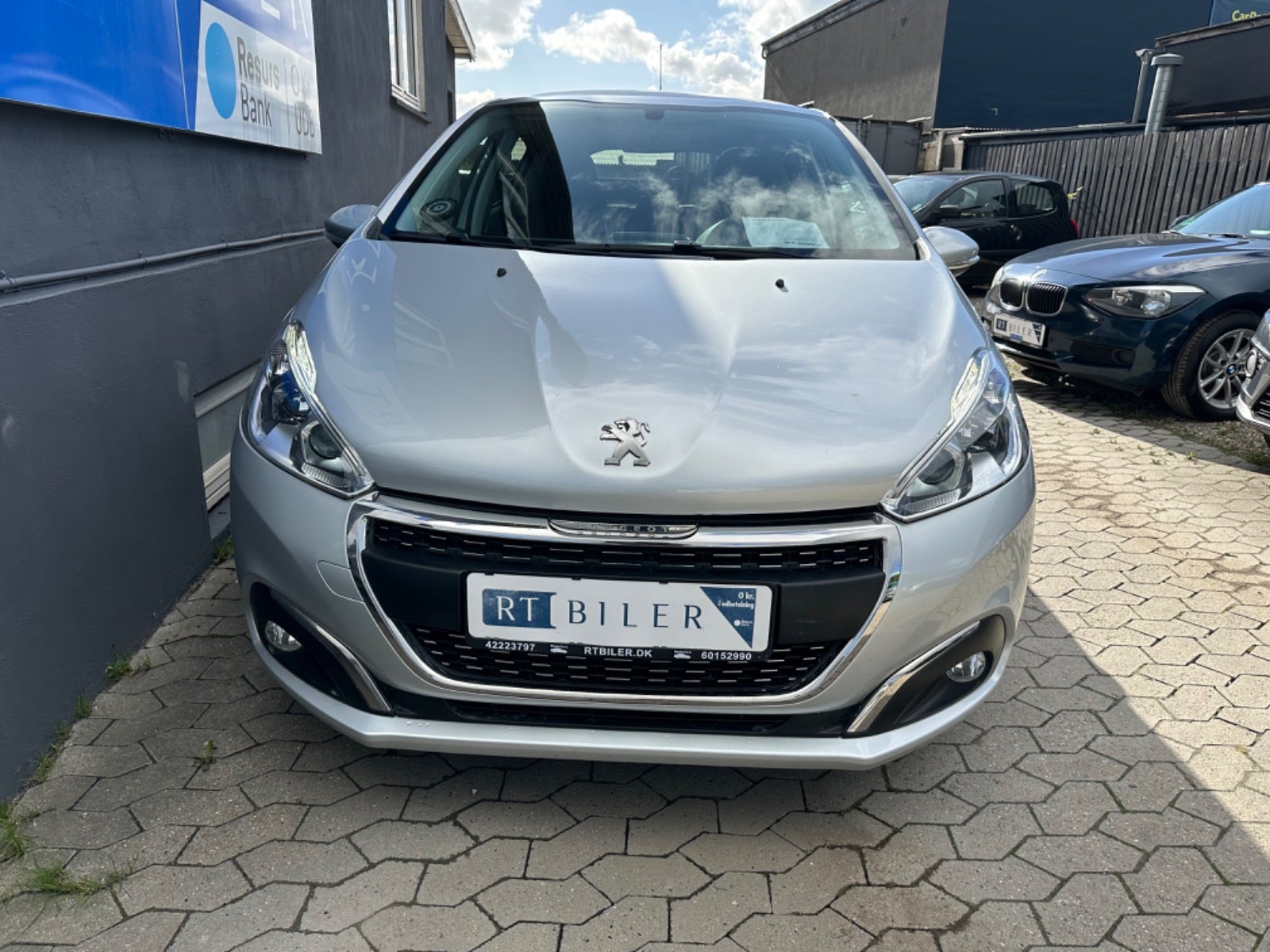 Peugeot 208 2016