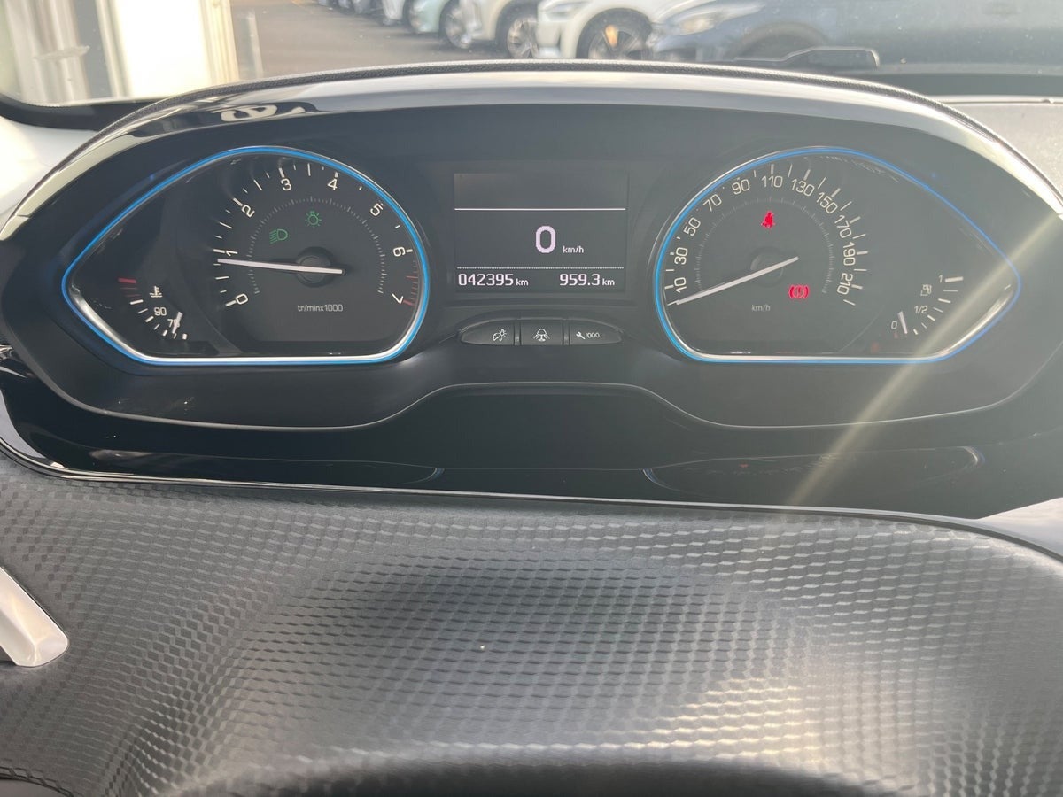 Billede af Peugeot 2008 1,2 e-THP 110 Edition+