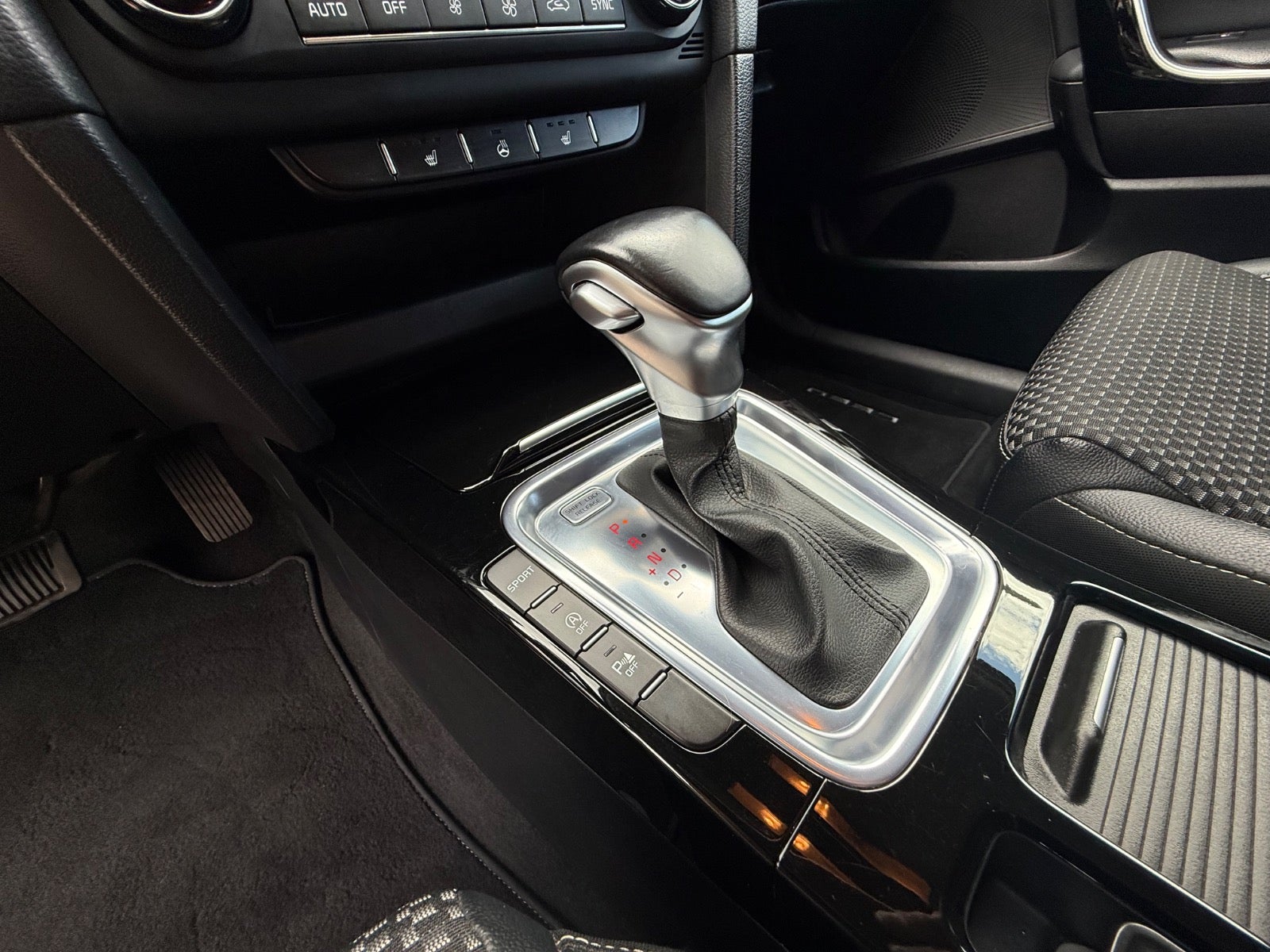 Kia Ceed T-GDi Intro Edition SW DCT