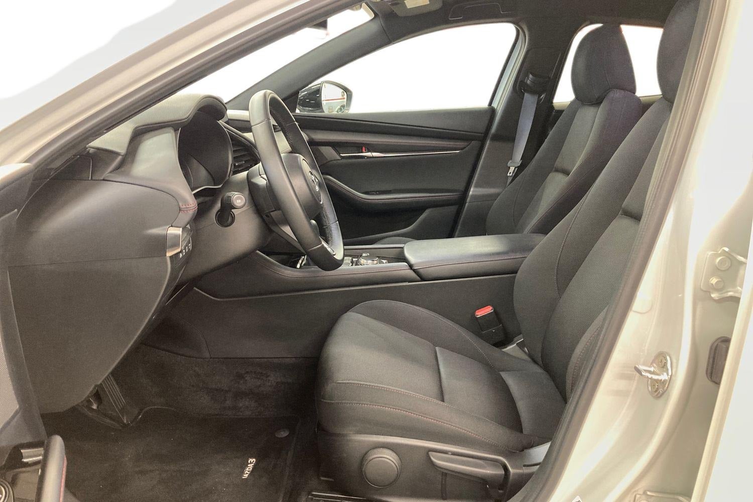 Billede af Mazda 3 2,0 e-SkyActiv-G 150 Homura aut.
