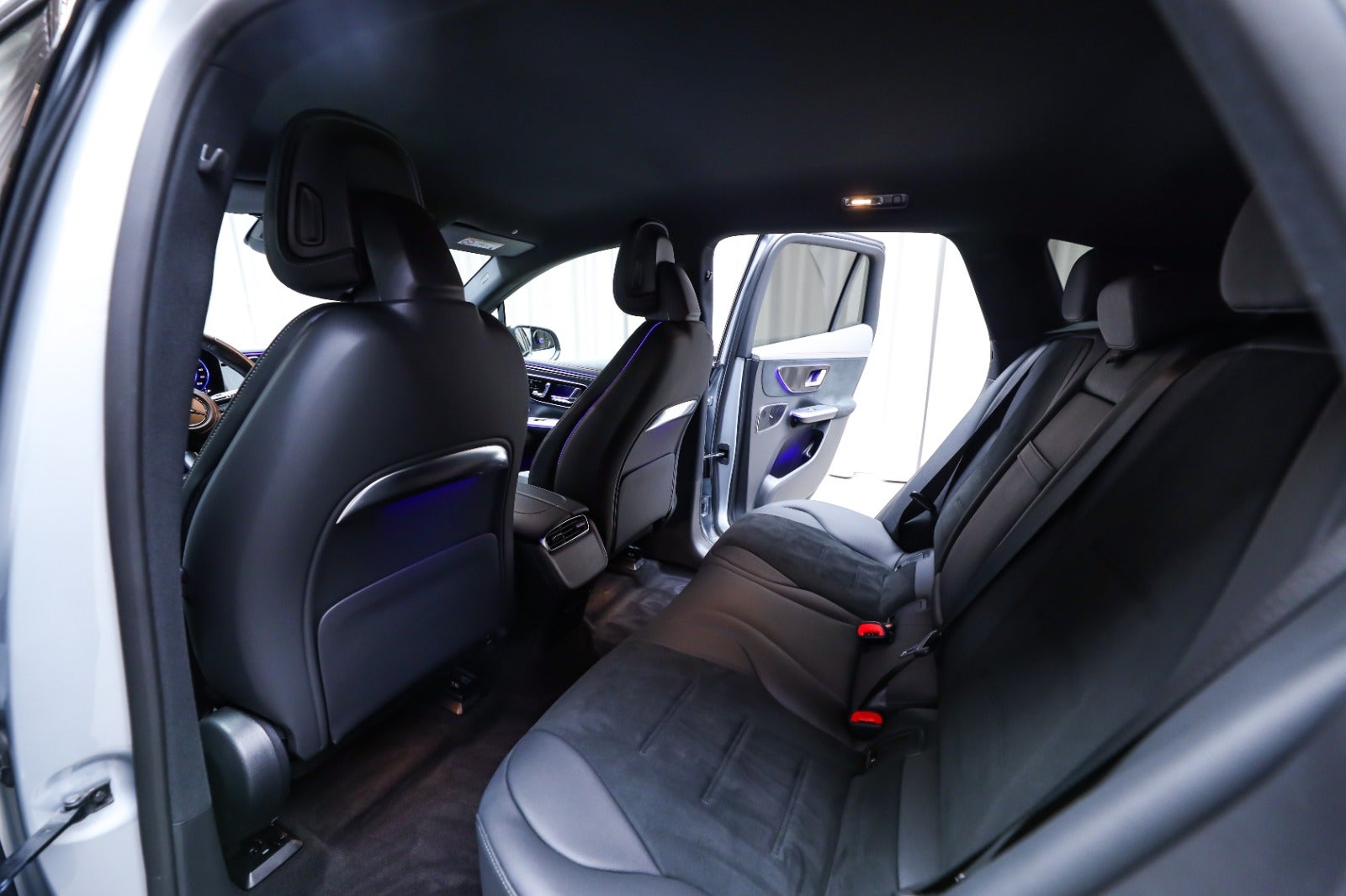 Mercedes-Benz EQE 350 SUV (5/8)
