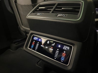 Audi e-tron S-line quattro Van