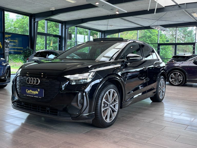 Audi Q4 e-tron S-line quattro