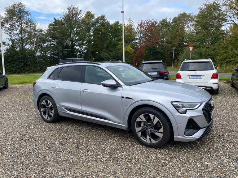 Audi e-tron S-line quattro