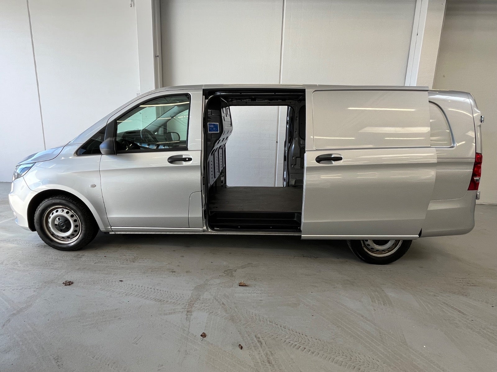 Billede af Mercedes Vito 114 2,0 CDi Kassevogn aut. XL RWD