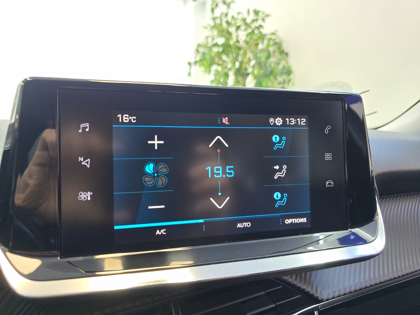 Billede af Peugeot 2008 1,2 PureTech 100 Allure Pack