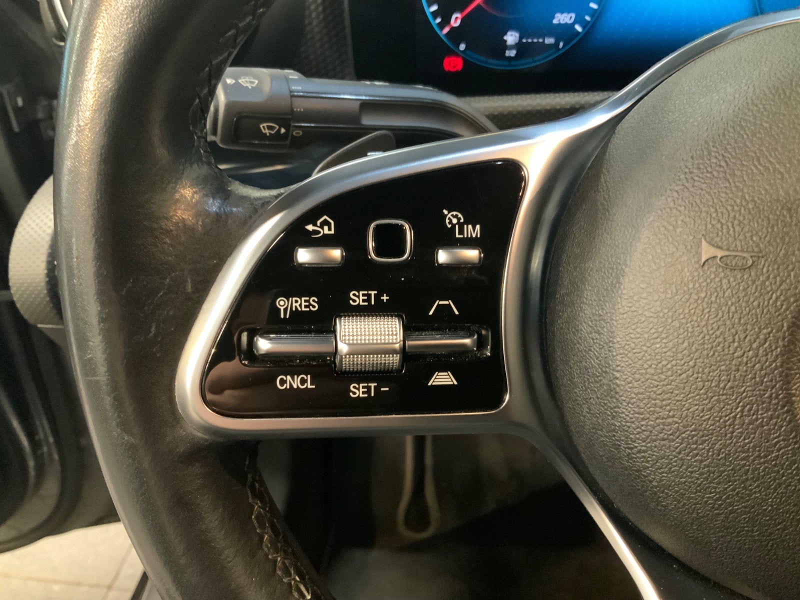 Mercedes-Benz A 200 d
