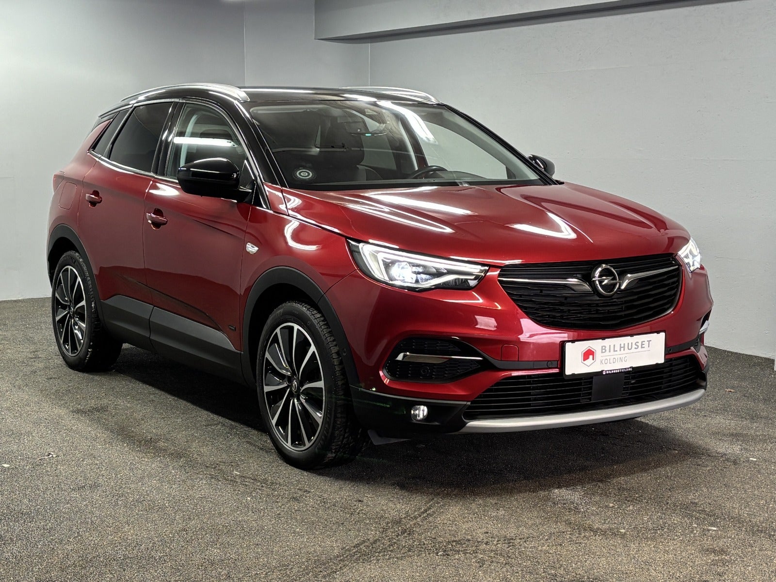 Billede af Opel Grandland X 1,6 Hybrid Ultimate aut.