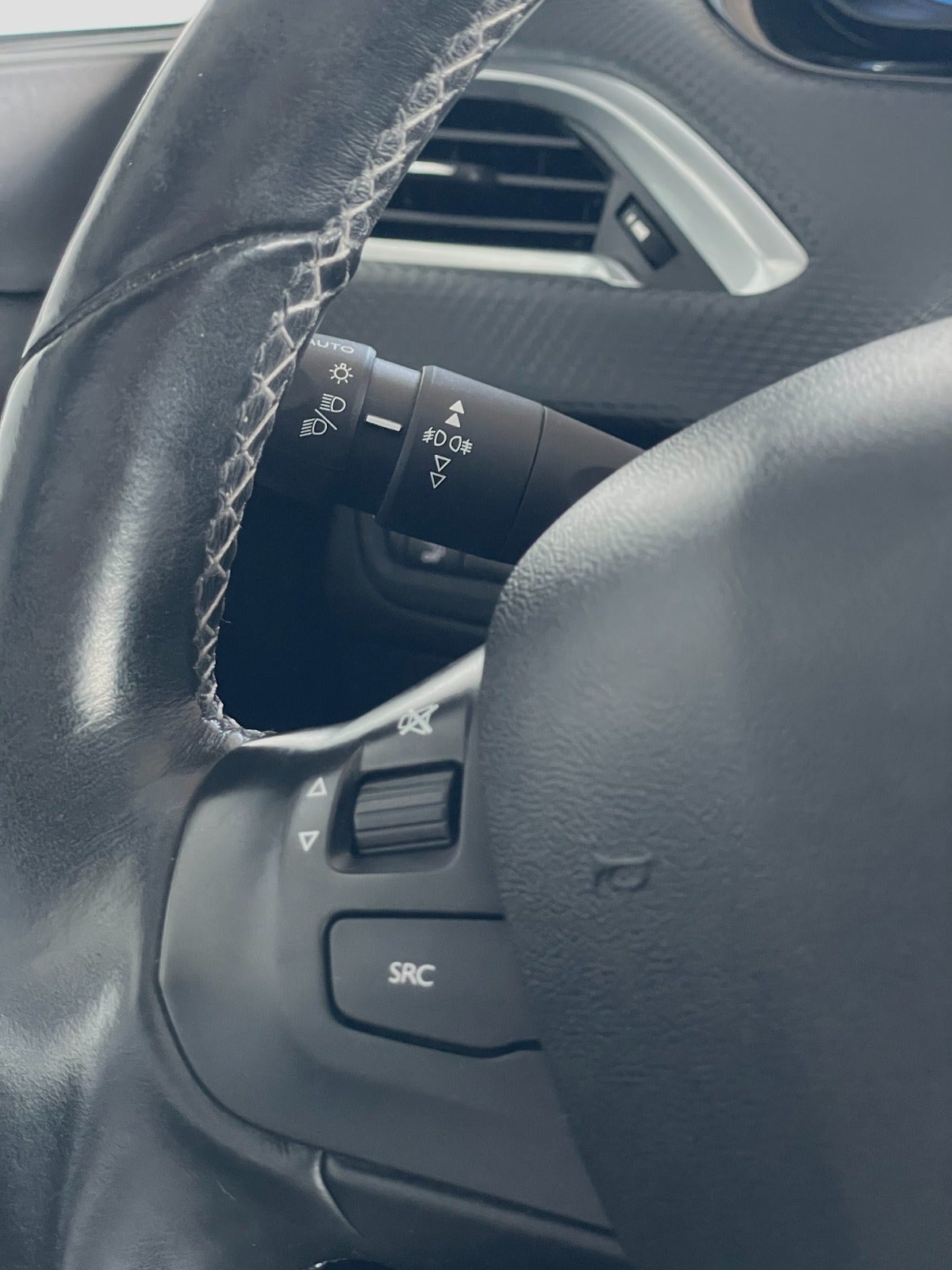 Billede af Peugeot 2008 1,2 e-THP 110 Allure