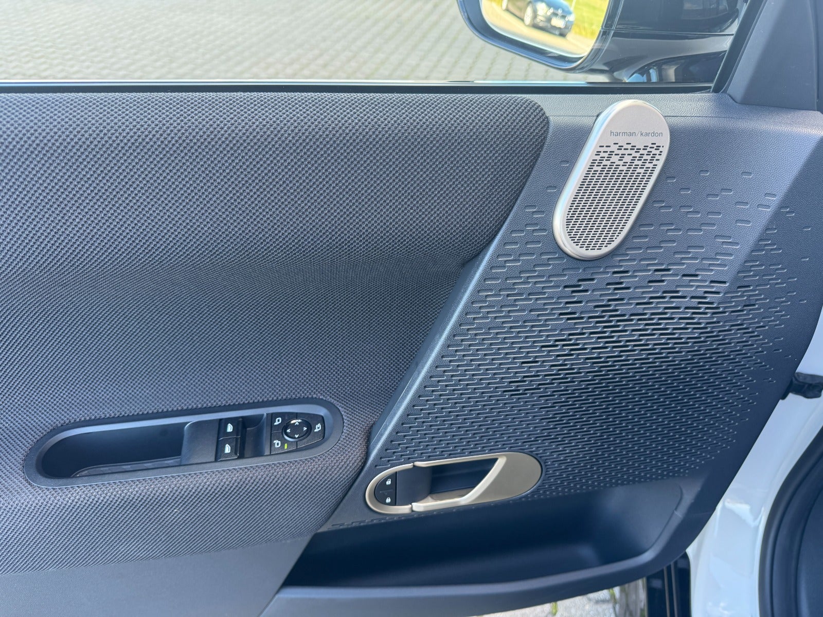 MINI Cooper SE JCW Trim XL 3d - 9