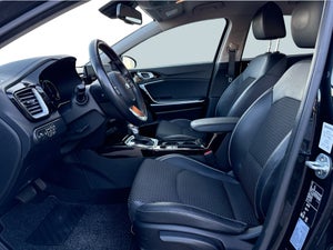 Kia XCeed PHEV Upgrade Intro DCT