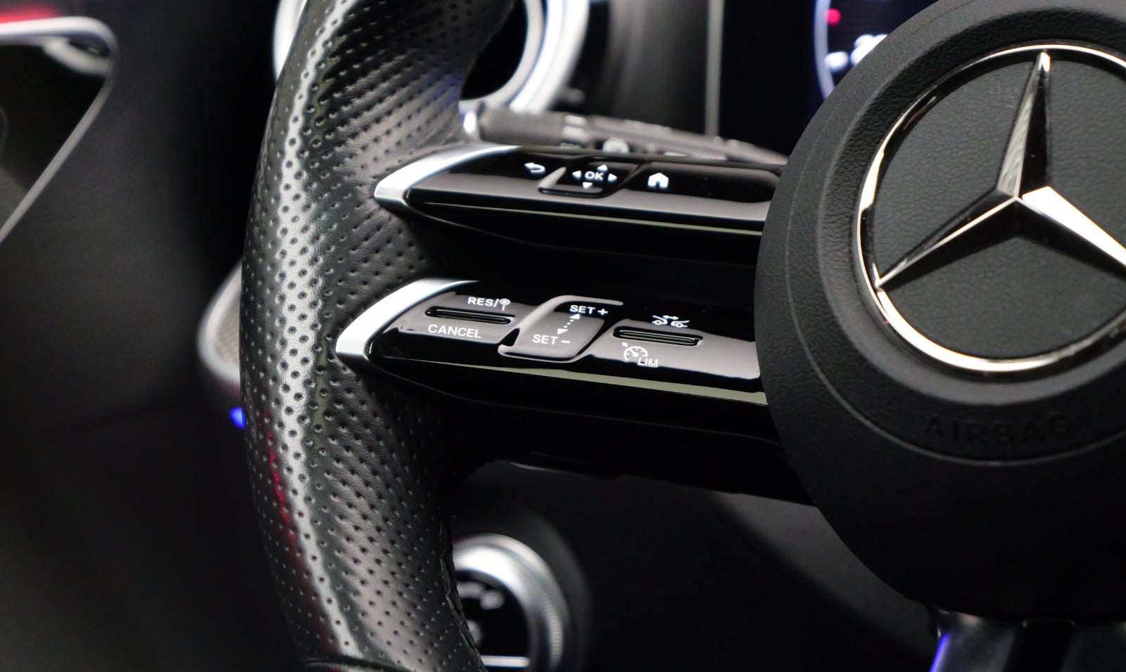 Mercedes C300 e AMG Line stc. aut.