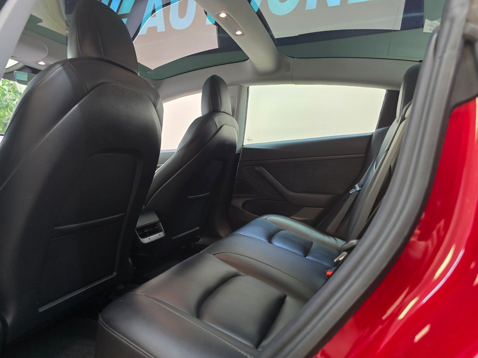 Billede af Tesla Model 3  Standard Range+ RWD