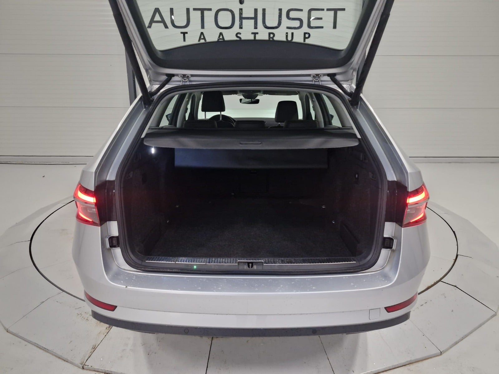 Billede af Skoda Superb 1,5 TSi 150 Business Executive Combi DSG