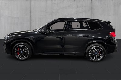 BMW iX1 eDrive20 M-Sport Pro BMW iX1 eDrive20 M-Sport Pro - 1
