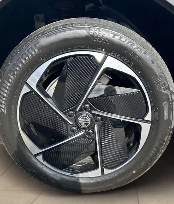 MG MGS5 Luxury