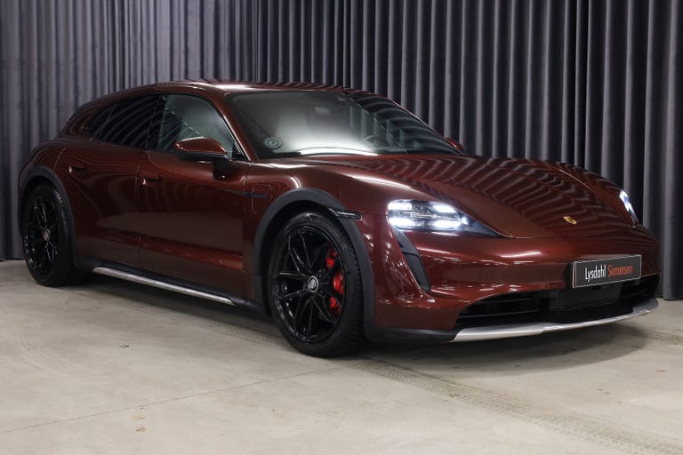 Porsche Taycan 4S Performance+ Cross Turismo