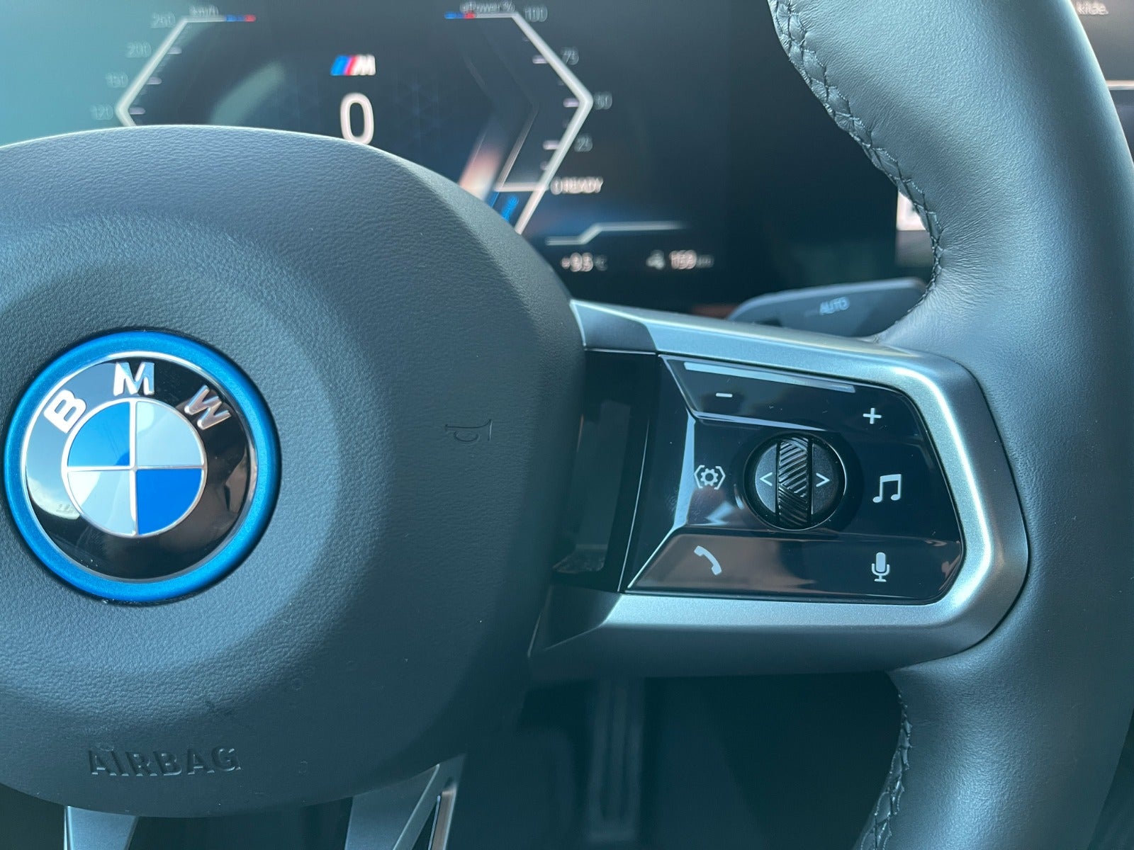 BMW i5 eDrive40 M-Sport 4d - 11
