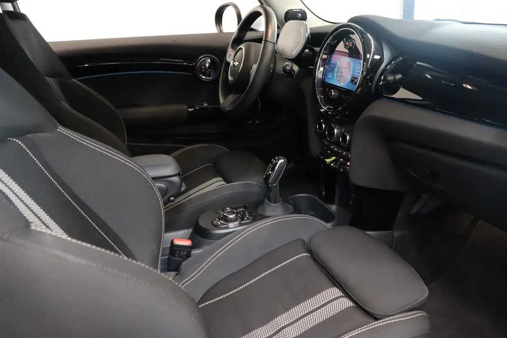 MINI Cooper SE Edition Premium Plus