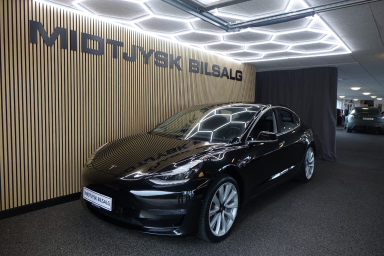 Tesla Model 3 Long Range AWD