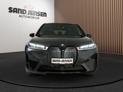 BMW iX xDrive40 Supercharged