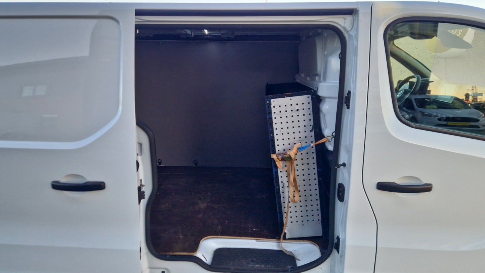 Billede af Nissan Primastar 2,0 dCi 170 L2H1 N-Connecta Van