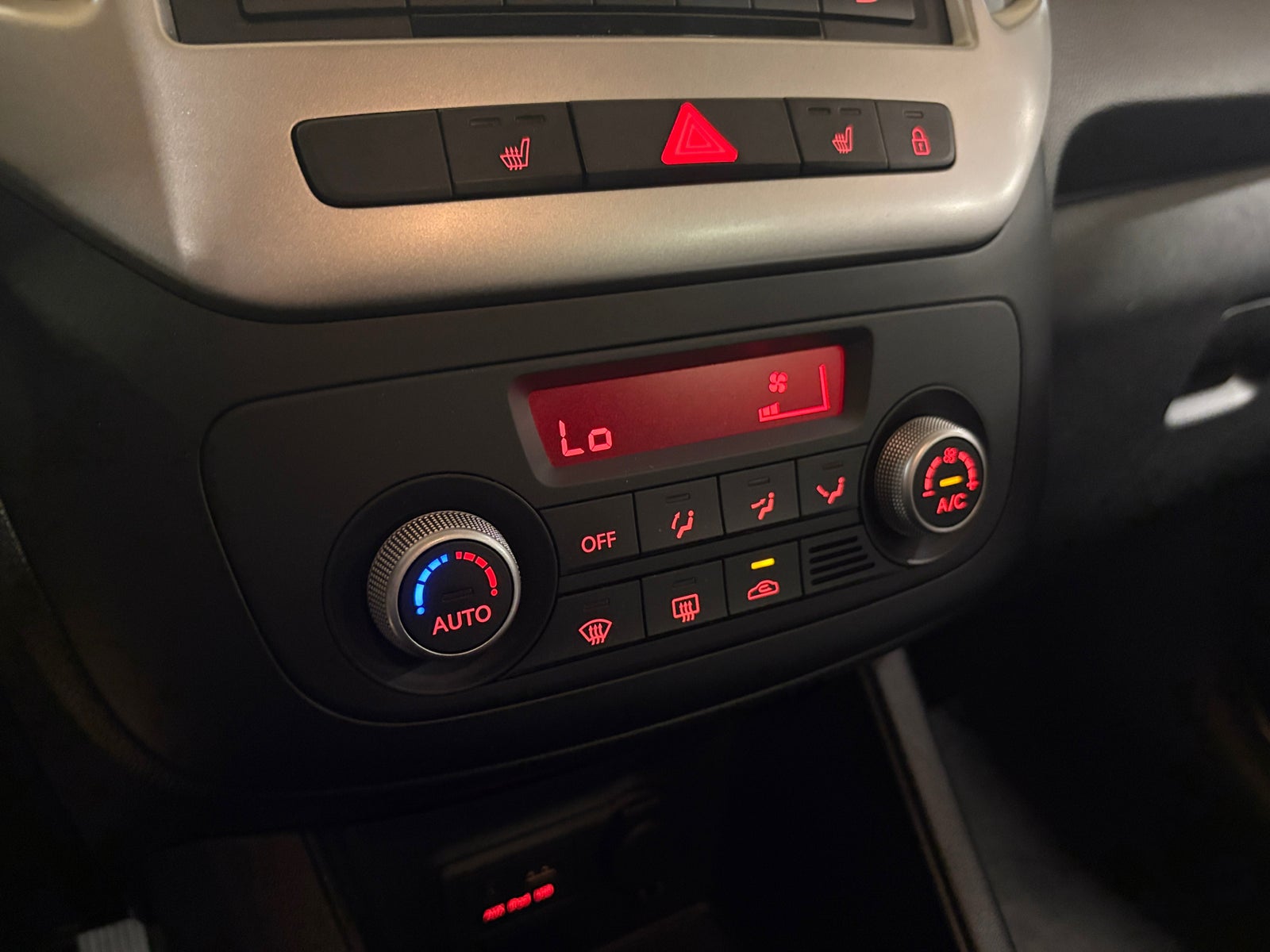 Kia Venga CVVT Attraction