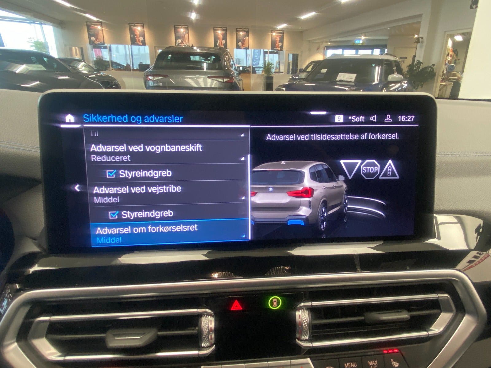 Billede af BMW iX3  Charged Plus M-Sport