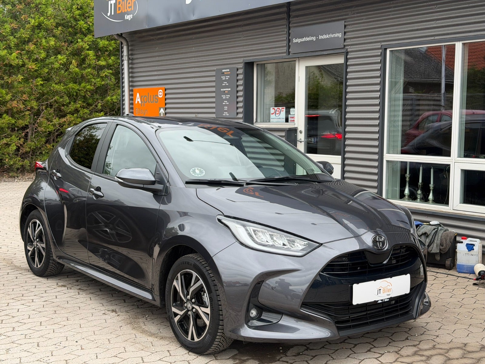 Toyota Yaris Hybrid Style Technology e-CVT