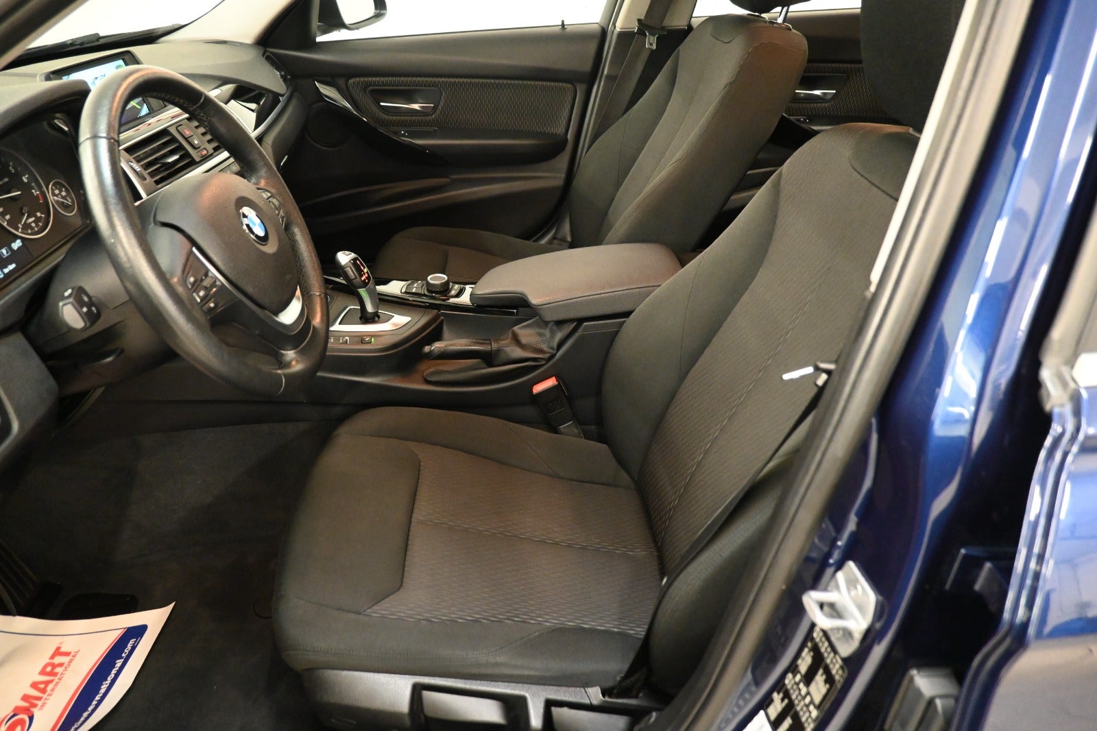 BMW 320i Executive aut.