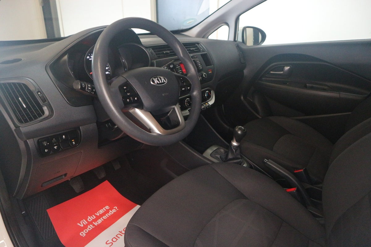 Kia Rio CVVT Active