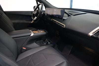 BMW iX xDrive40 Fully Charged