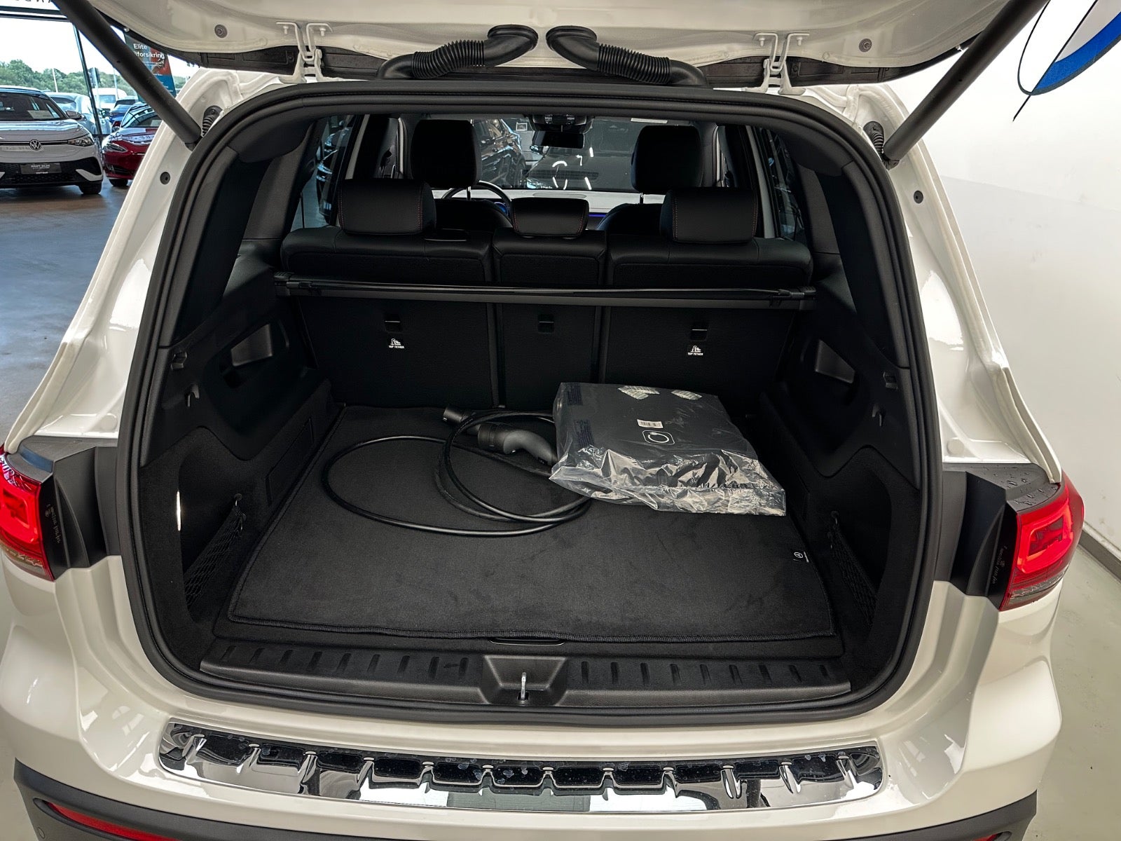 Billede af Mercedes EQB350  AMG Edition 4Matic