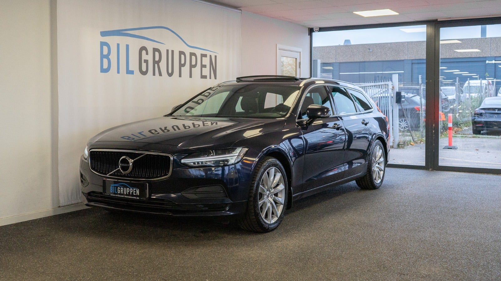 Billede af Volvo V90 2,0 D5 235 Momentum aut. AWD