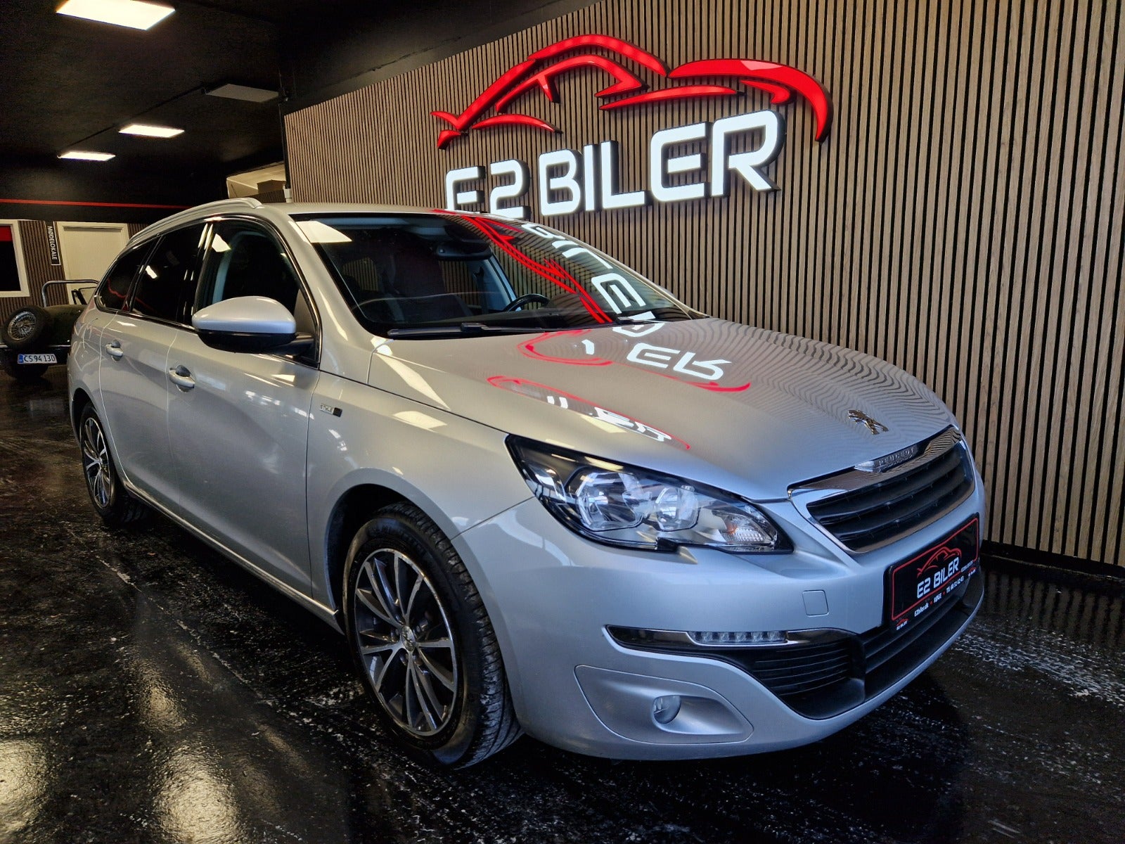 Peugeot 308 2016