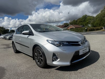 Toyota Auris 2,0 D-4D T2+ 5d