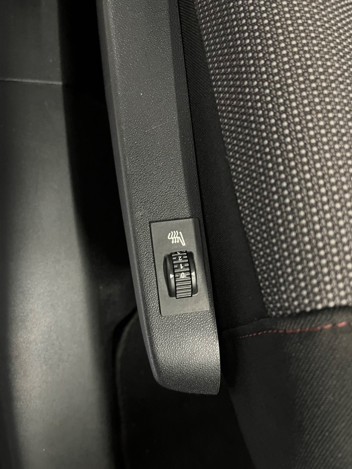 Billede af Citroën C4 Cactus 1,2 PureTech 110 Iconic EAT6 Van