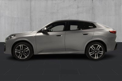 BMW iX2 eDrive20 M-Sport - 1