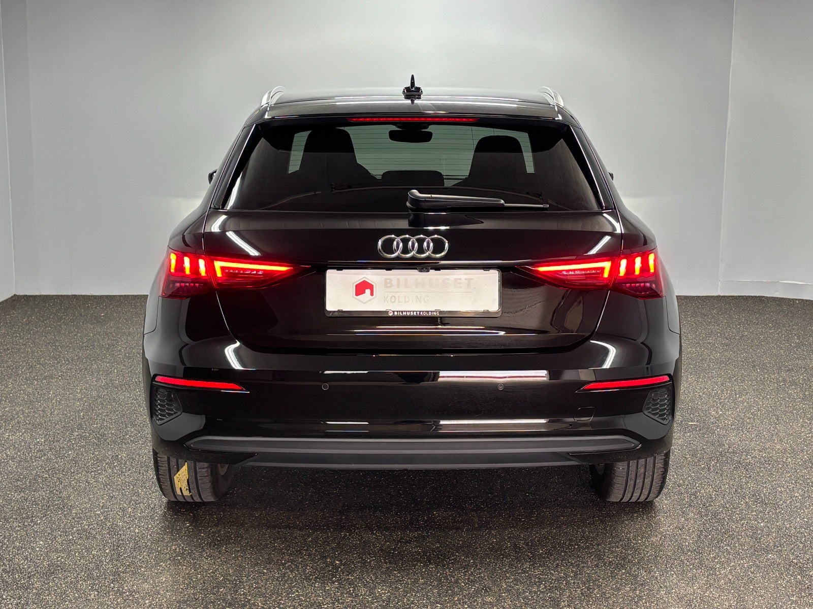 Billede af Audi A3 40 TFSi e Advanced Sportback S-tr.
