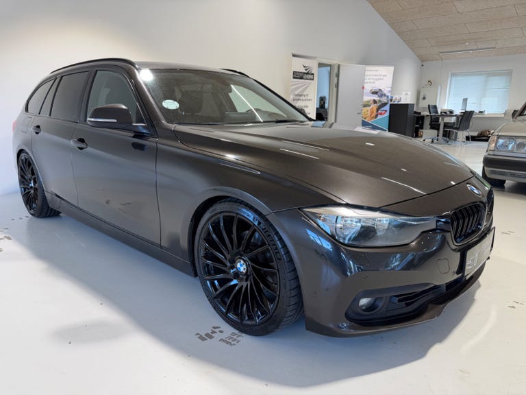 BMW 320i Touring aut.