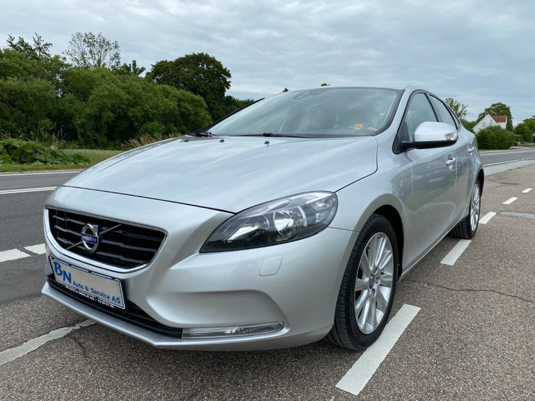 Volvo V40 D2 115 Kinetic aut.