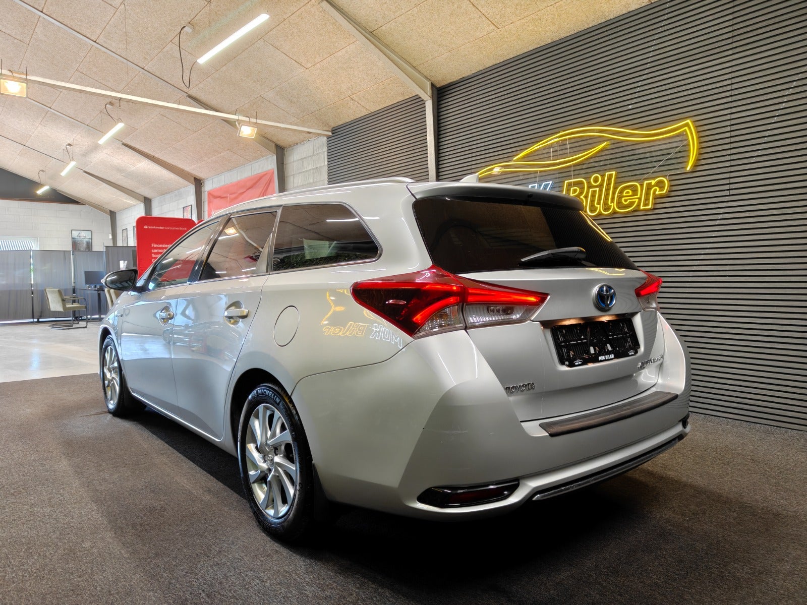 Billede af Toyota Auris 1,8 Hybrid H2 Touring Sports CVT