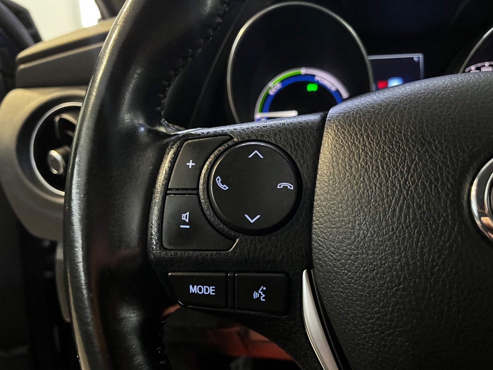 Toyota Auris Hybrid H2 Touring Sports CVT