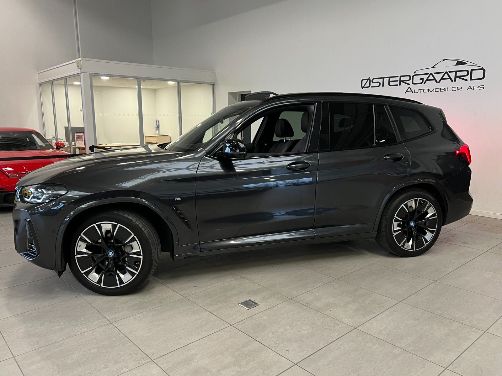 BMW iX3 2023