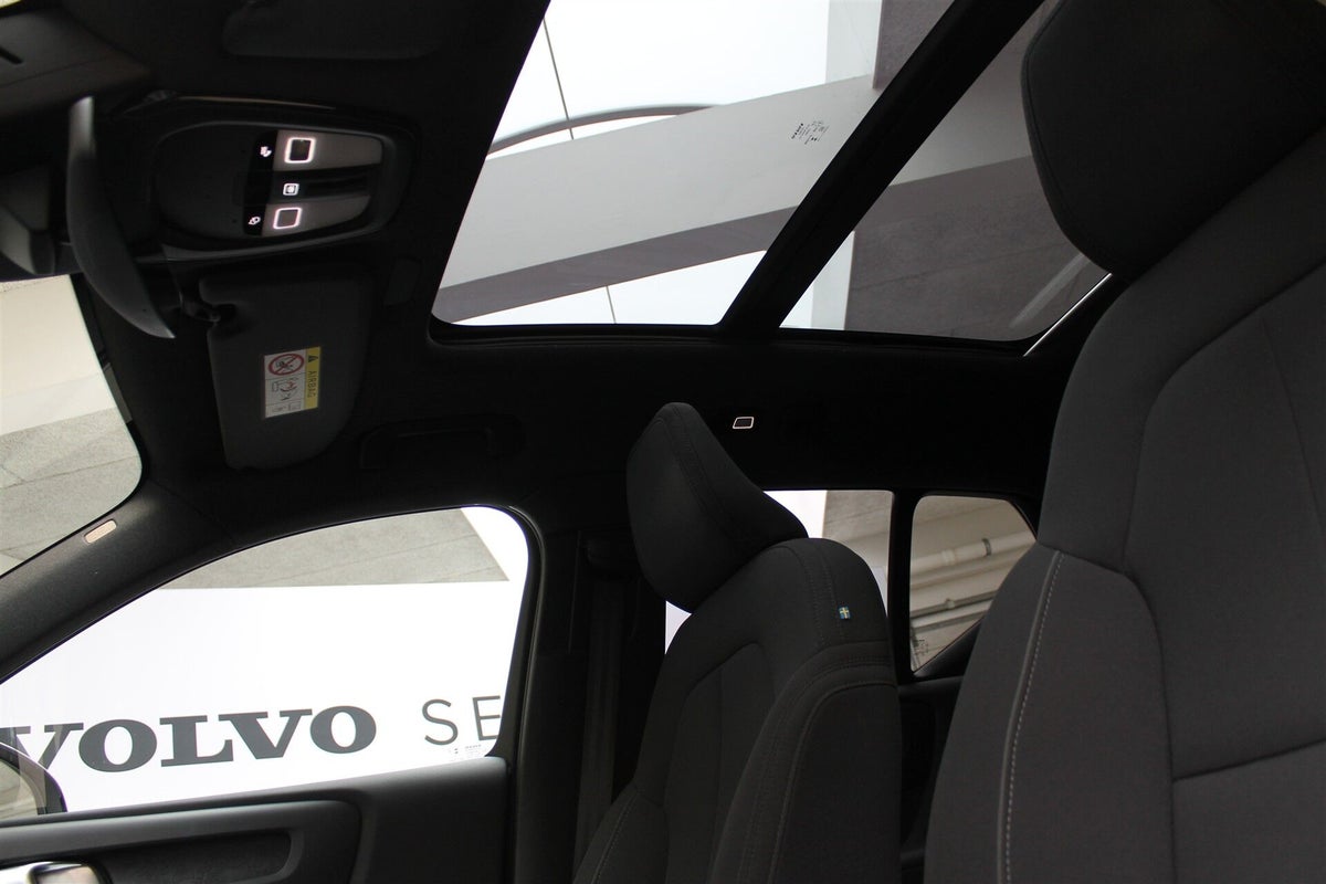 Volvo EX40 Extended Range Black Edition billede 17