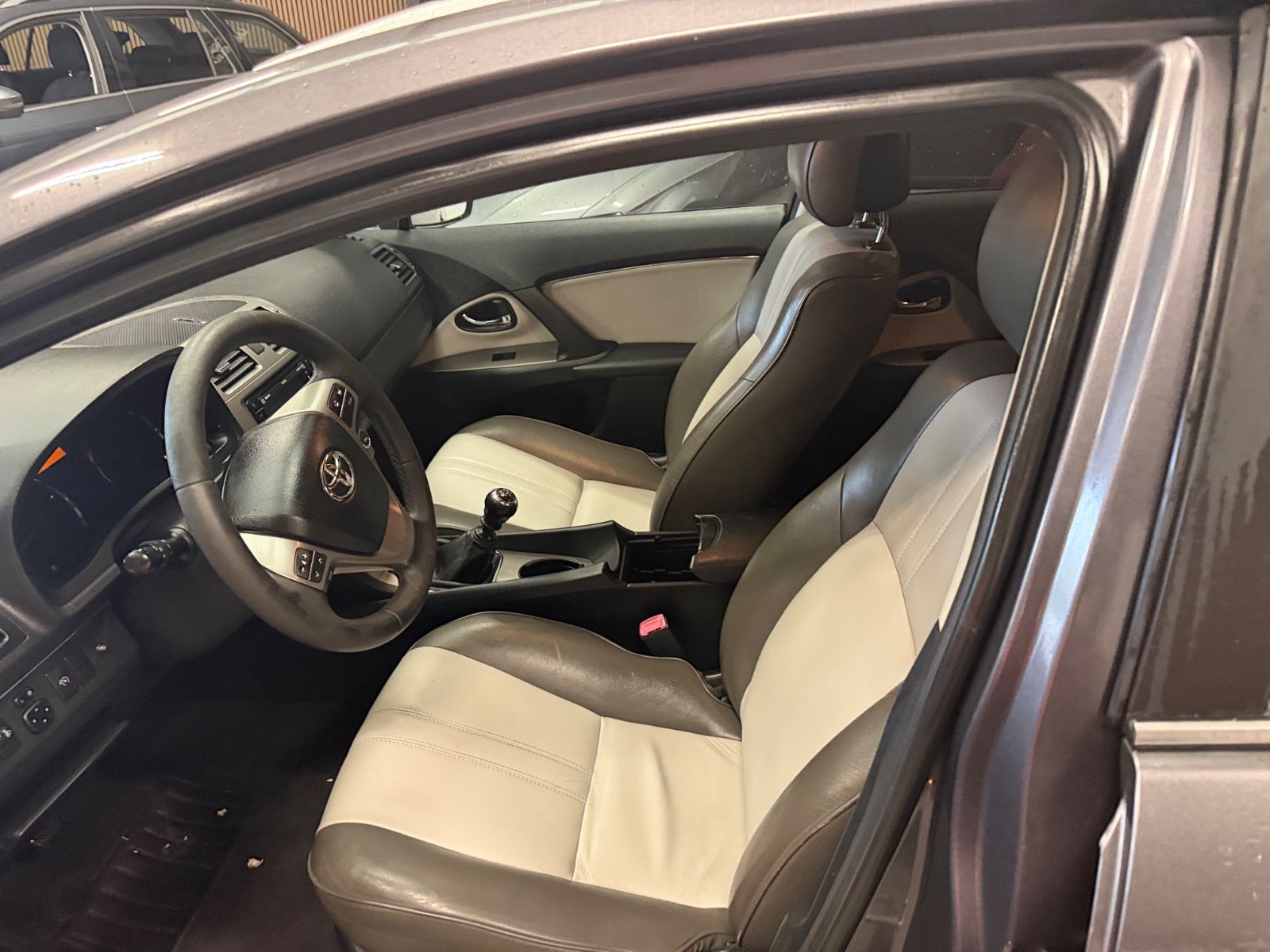 Toyota Avensis D-4D T2 stc. - billede 7