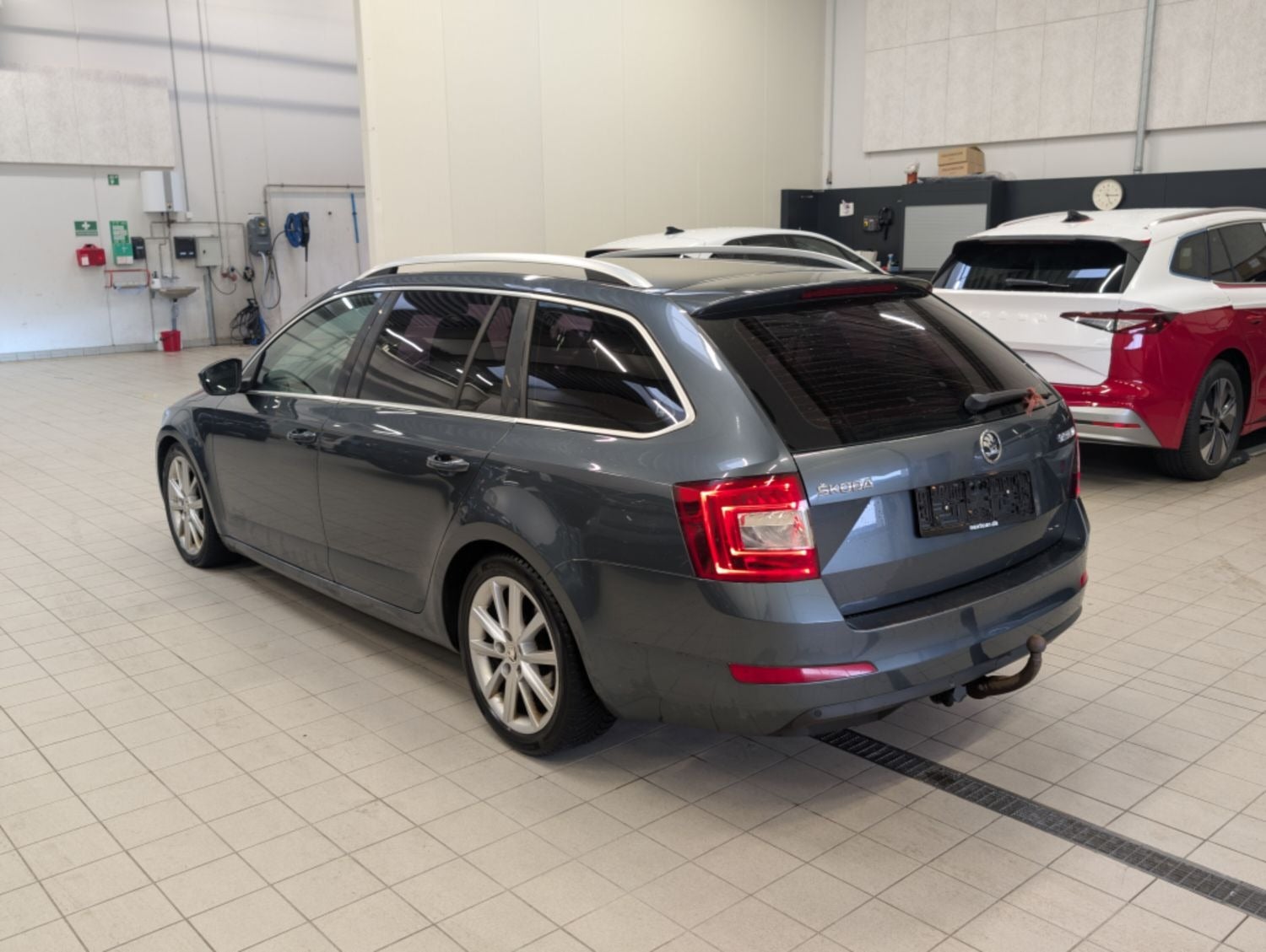 Skoda Octavia TDi 105 Elegance Combi DSG - billede 4