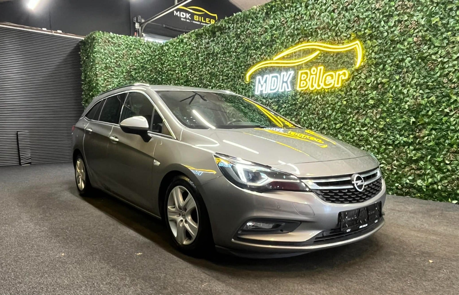 Billede af Opel Astra 1,6 CDTi 136 Active Sports Tourer aut.