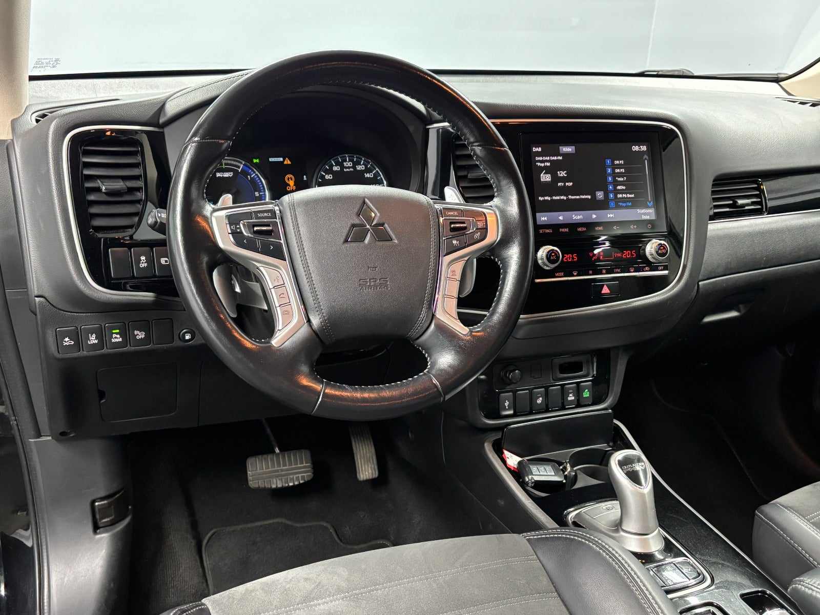 Billede af Mitsubishi Outlander 2,4 PHEV Intense CVT 4WD