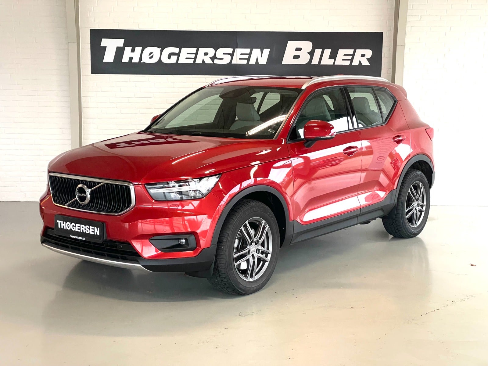 Billede af Volvo XC40 2,0 T5 247 Momentum aut. AWD